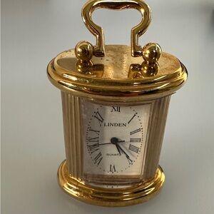 Linden Gold Logo on Navy Fabric